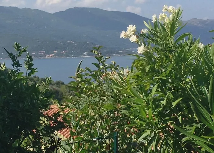 דירה Panoramic Seaview Tiuccia