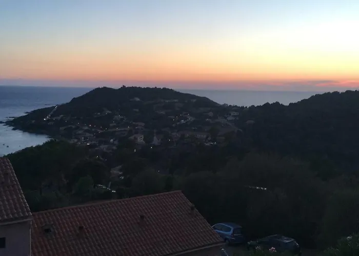 Panoramic Seaview Tiuccia דירה